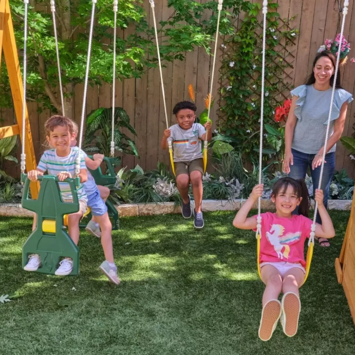 Bear Cave Lodge Swing Set / Playset
