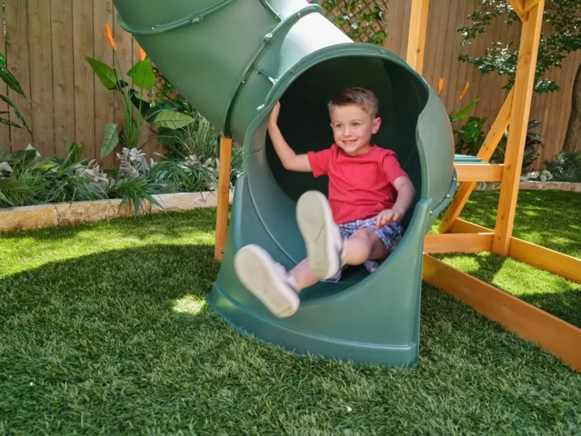 Bear Cave Lodge Swing Set / Playset