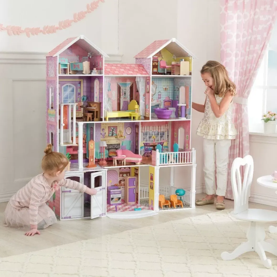 Country Estate Dollhouse