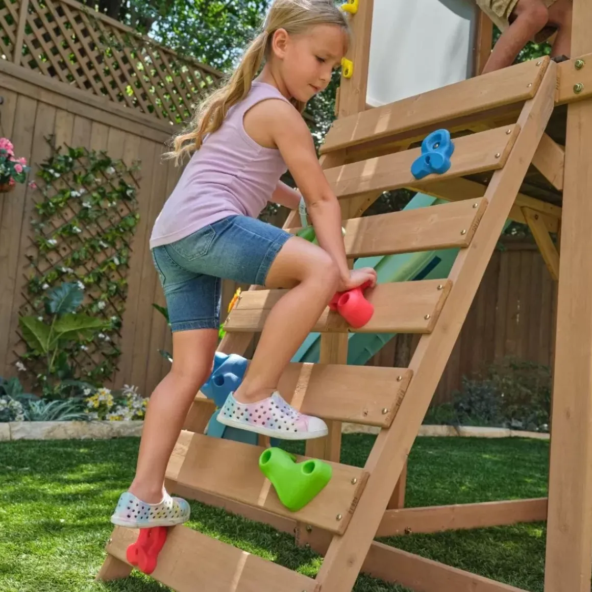 Creative Cove Swing Set / Playset