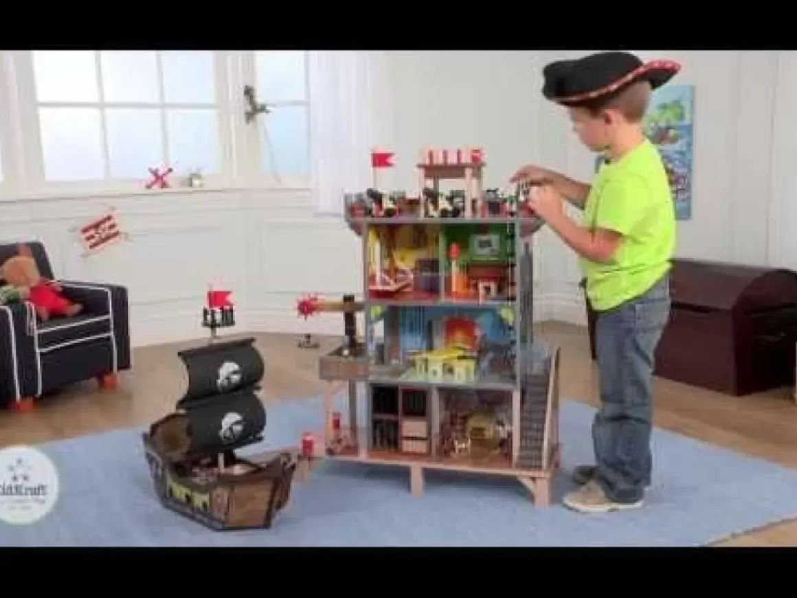 Pirate's Cove Play Set